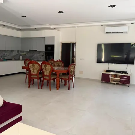 Hasani فيلة